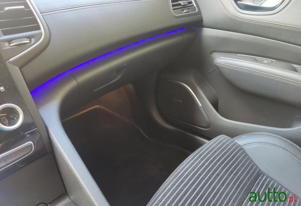 2017' Renault Talisman Sport Tourer photo #5