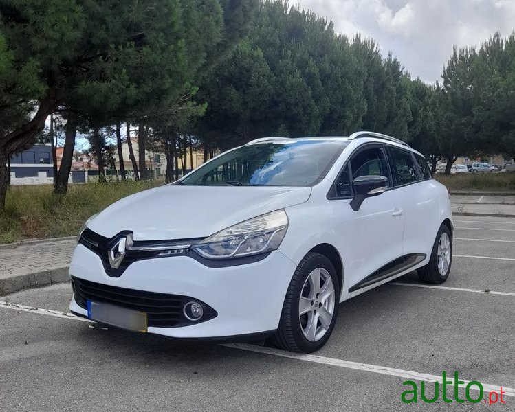 2014' Renault Clio Sport Tourer photo #1