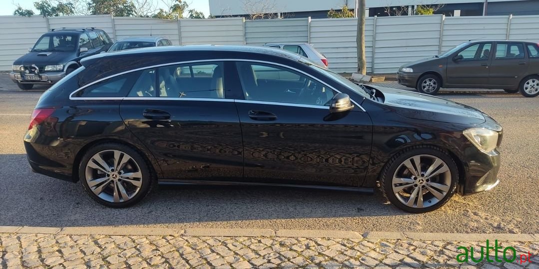 2018' Mercedes-Benz Cla-180 photo #5