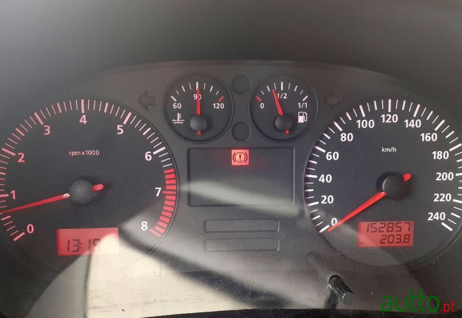 2002' SEAT Toledo photo #2