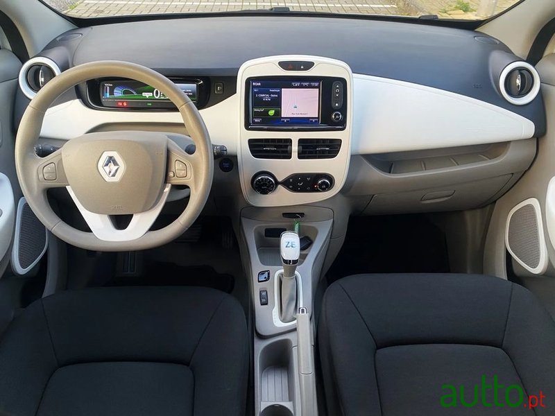 2018' Renault Zoe Life 40 photo #4