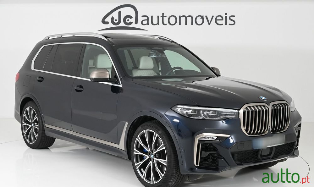2021' BMW Série X M50I photo #1