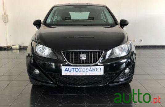 2012' SEAT Ibiza Tdi Sport photo #1