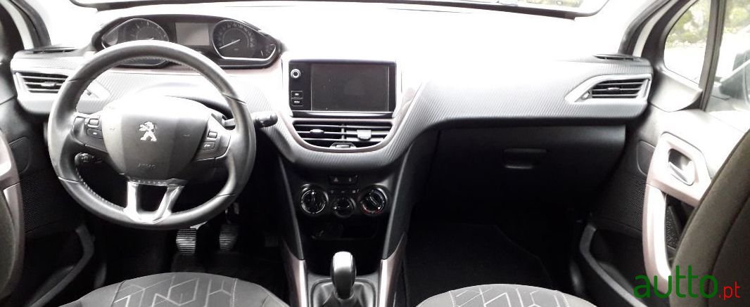 2014' Peugeot 2008 Active photo #1