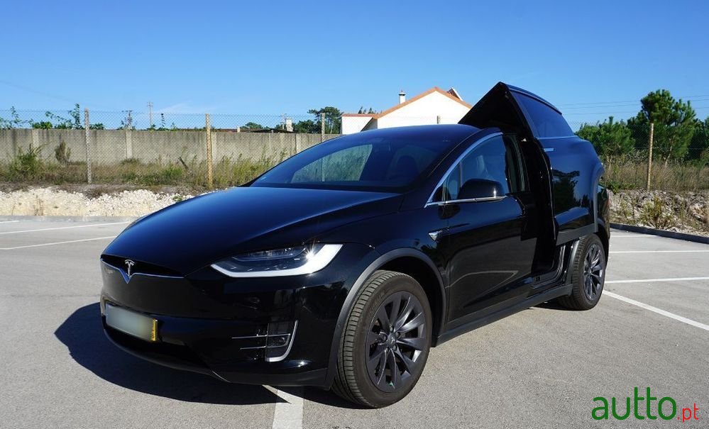 2019' Tesla Model X 75D photo #3