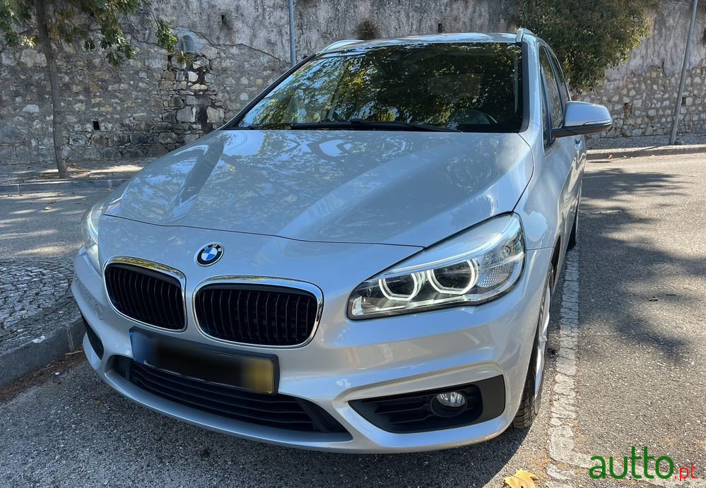 2016' BMW Série 2 D Advantage Auto photo #1