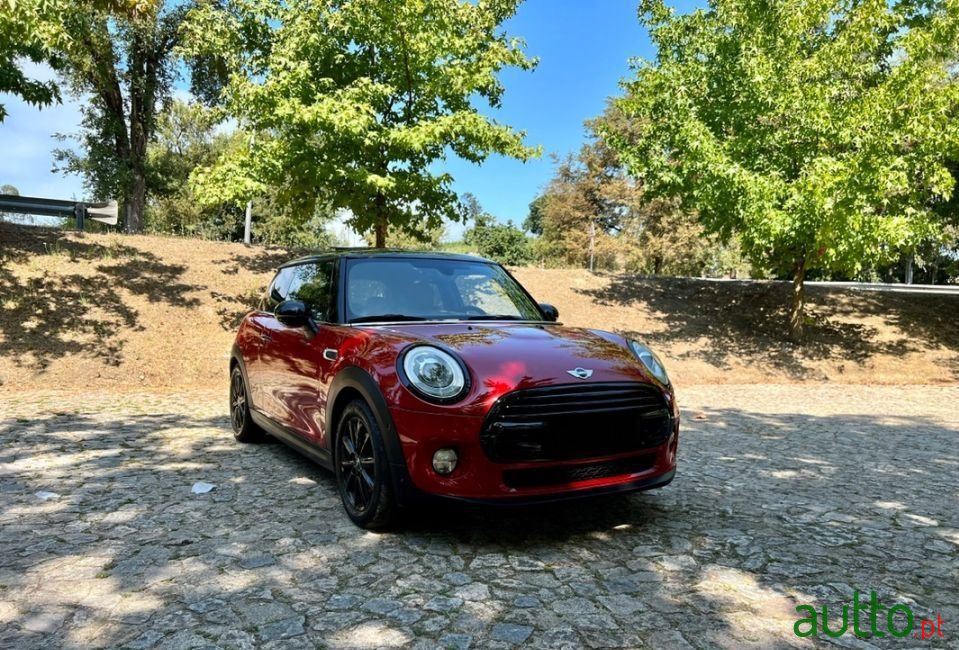 2014' MINI Cooper photo #1