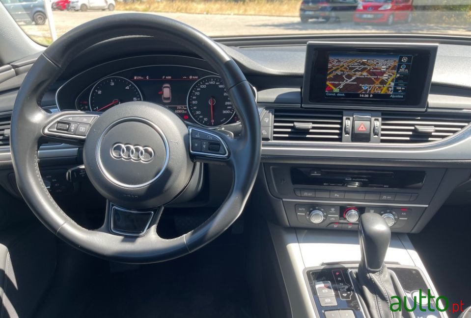 2016' Audi A6 Avant photo #6