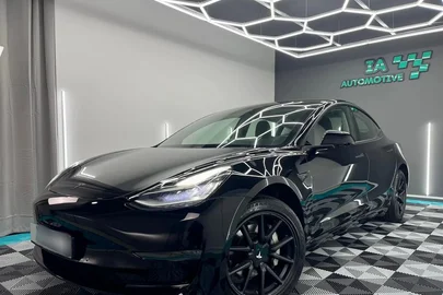 2019' Tesla Model 3