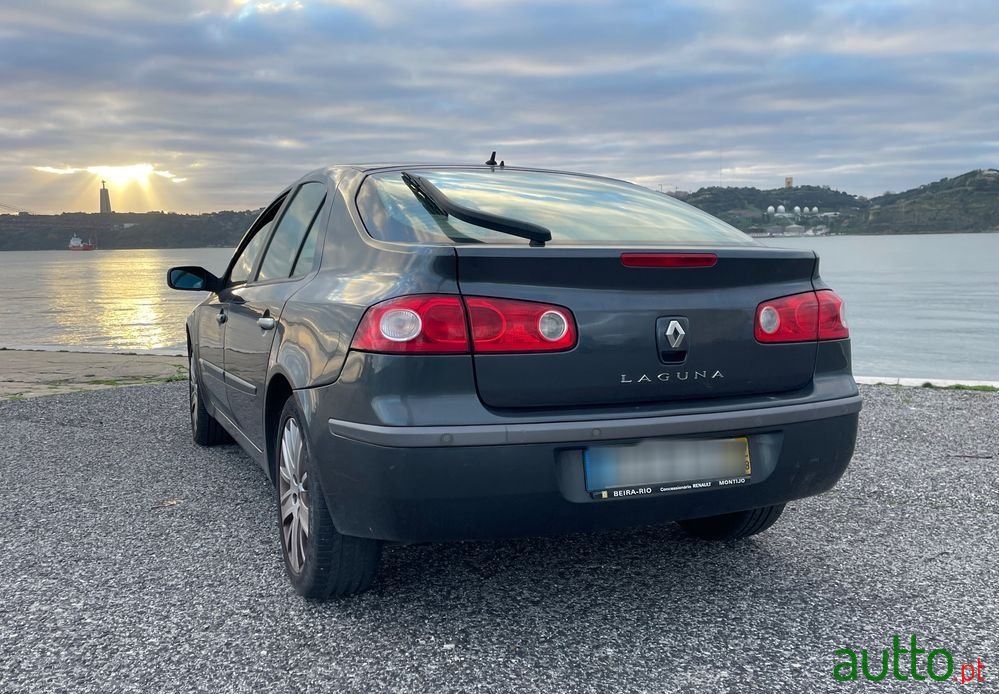 2007' Renault Laguna photo #2