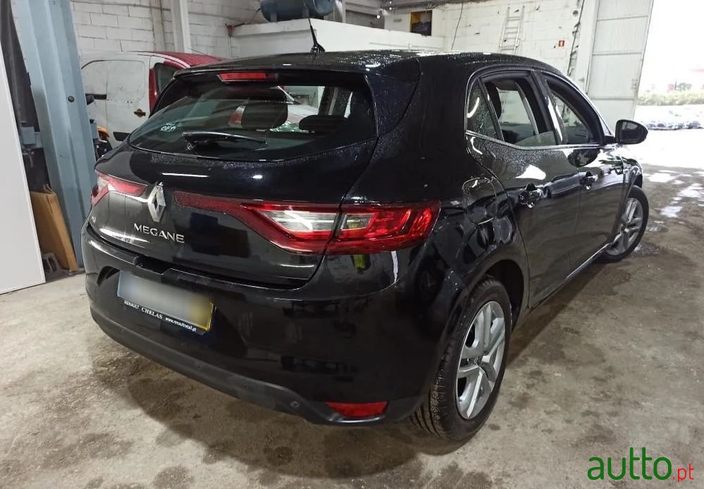 2019' Renault Megane photo #2