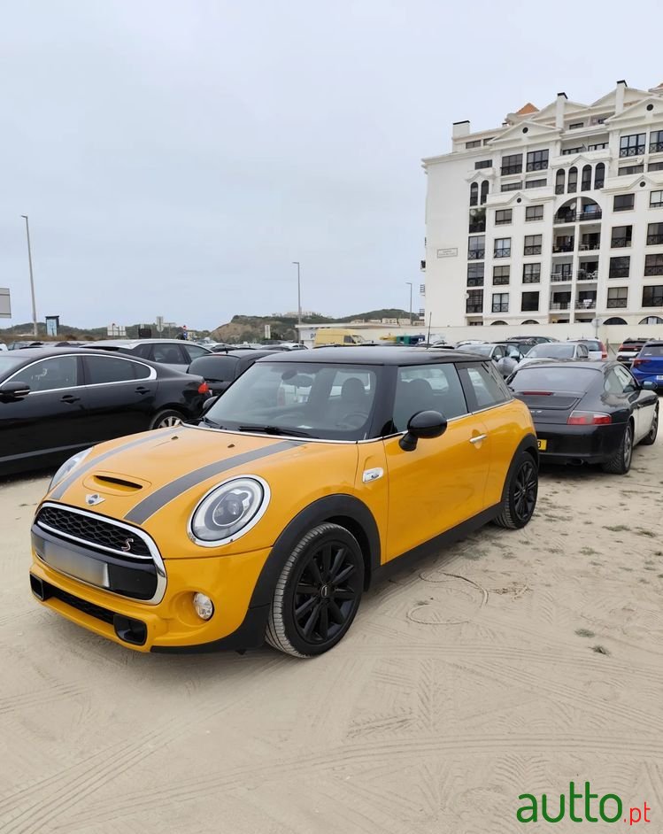 2015' MINI Cooper S 3 Portas photo #3