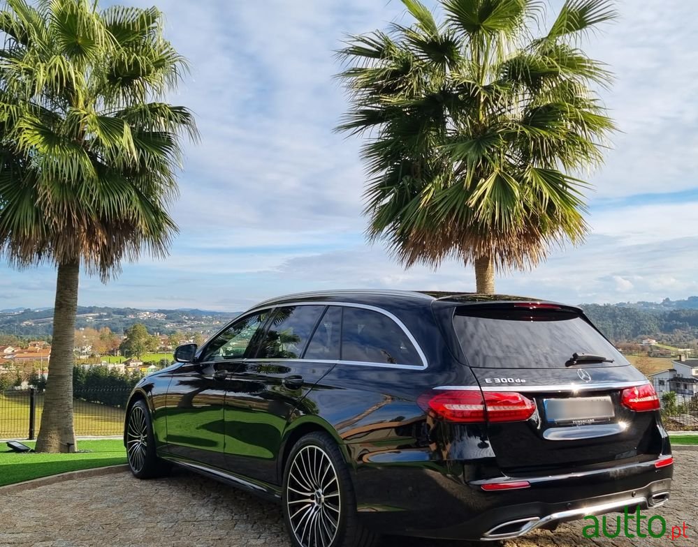 2021' Mercedes-Benz Classe E De photo #6