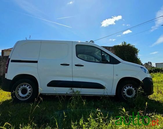 2020' Citroen Berlingo photo #4