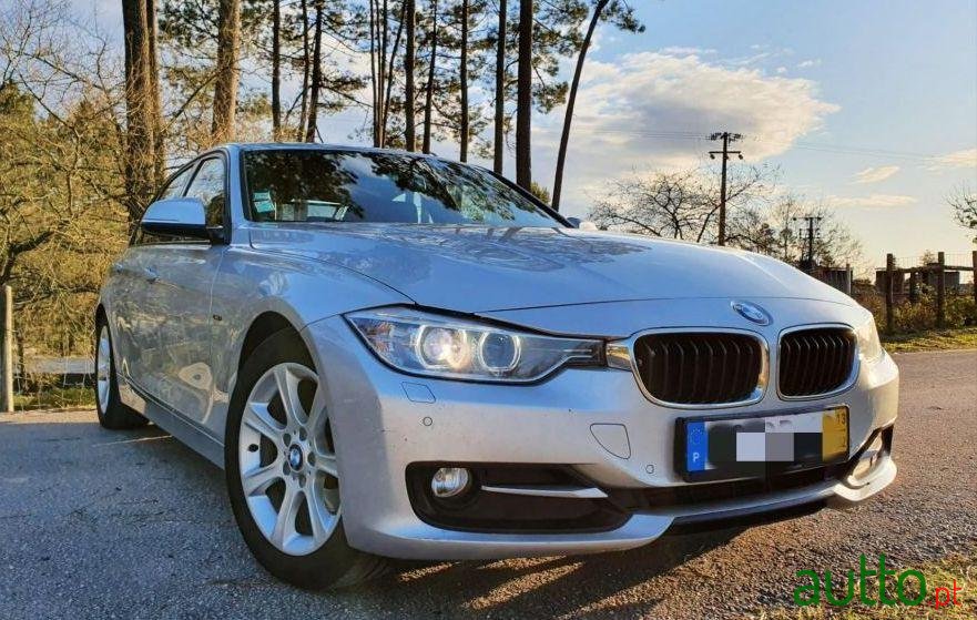 2013' BMW 320 Auto Sport Line photo #1