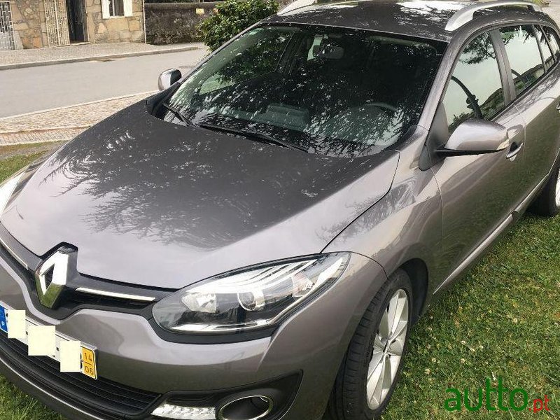 2014' Renault Megane photo #2