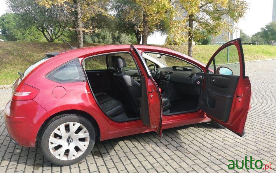 2007' Citroen C4 photo #2