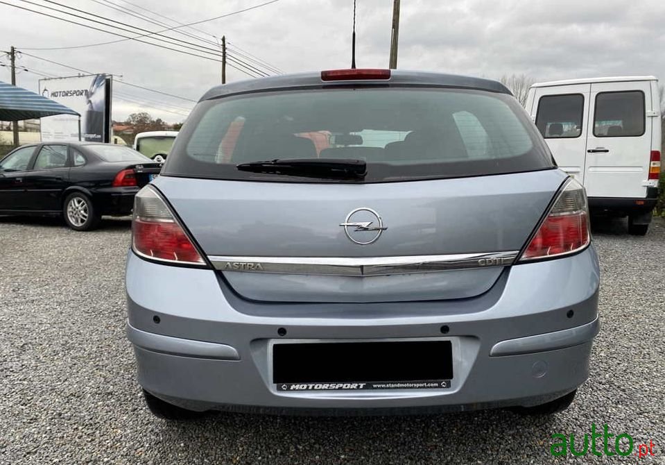 2007' Opel Astra photo #5