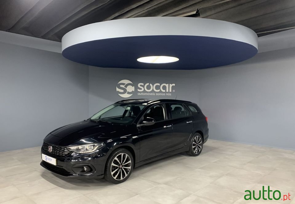 2019' Fiat Tipo Station Wagon photo #1