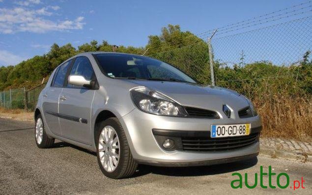 2008' Renault Clio 1.2 Tce 100Cv photo #1