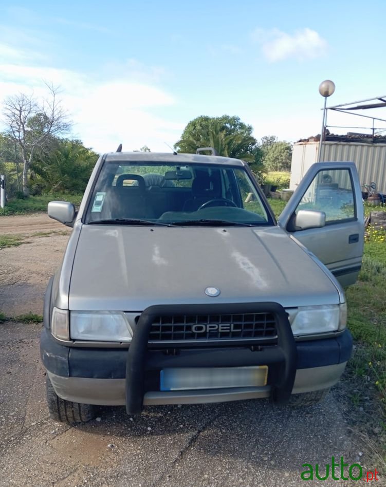 1998' Opel Frontera photo #1