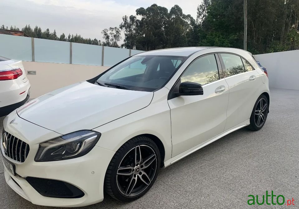 2017' Mercedes-Benz A-180 photo #3
