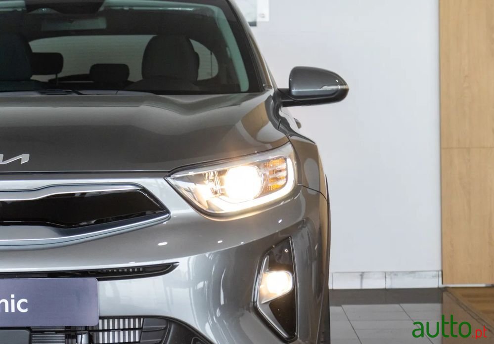 2024' Kia Stonic 1.2 Dynamic photo #4