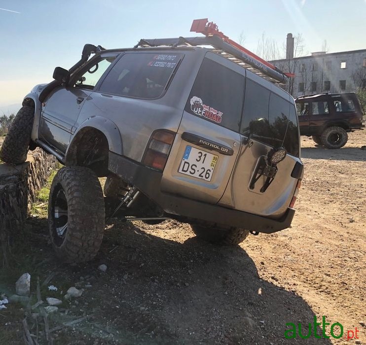 1999' Nissan photo #4