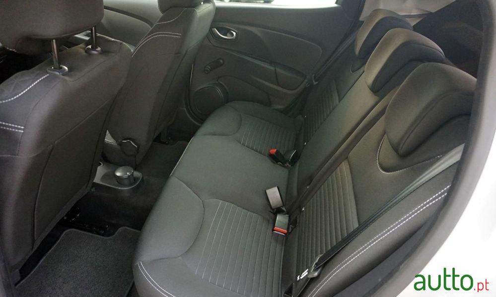 2017' Renault Clio photo #6