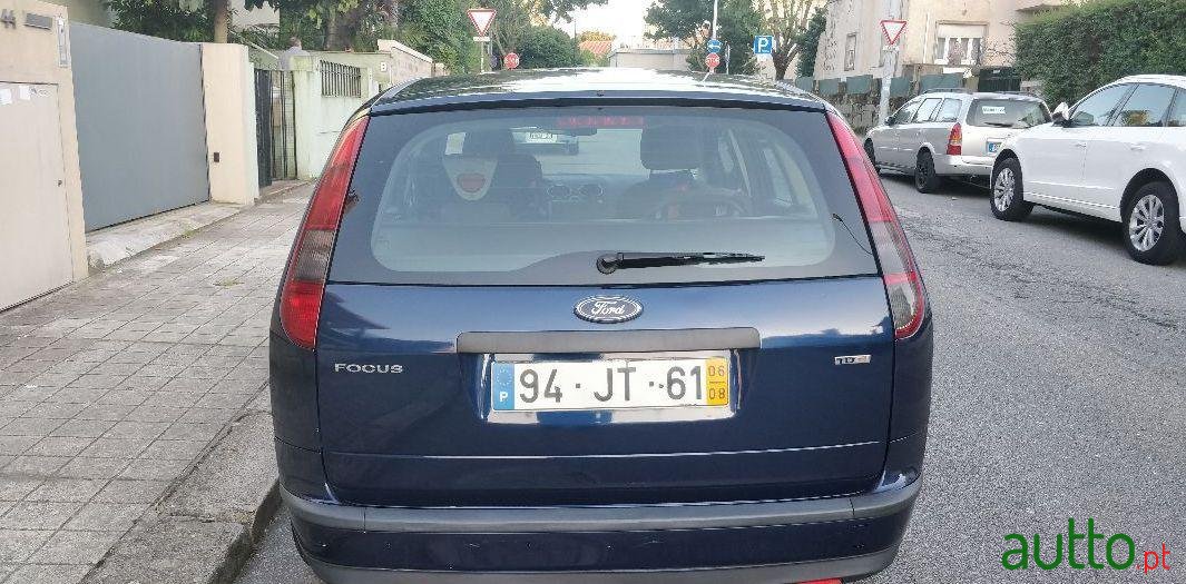 2006' Ford Focus Sw photo #3