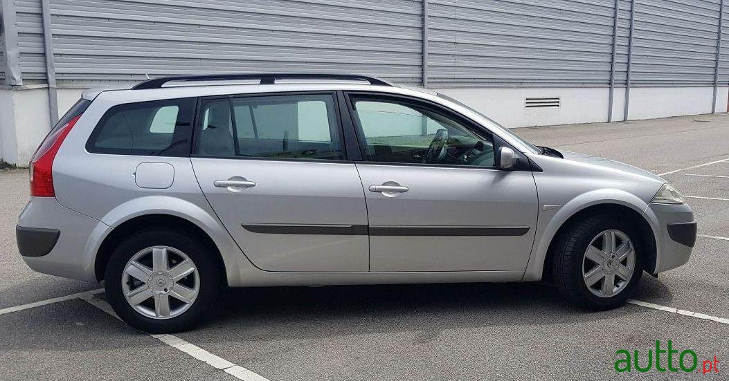 2007' Renault Megane Break photo #1