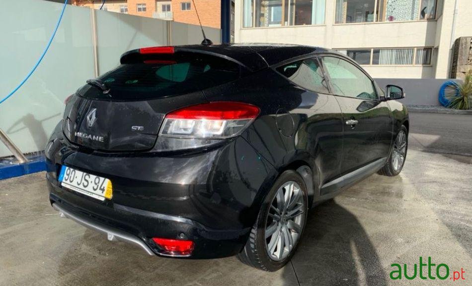2010' Renault Megane Gt-Line photo #3
