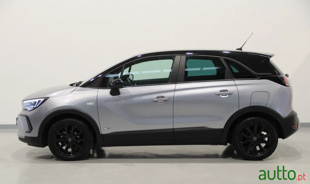 2022' Opel Crossland 1.2 Design & Tech photo #3