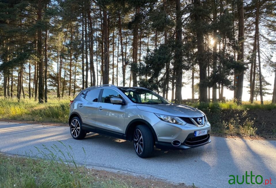 2014' Nissan Qashqai 1.6-Dci photo #2
