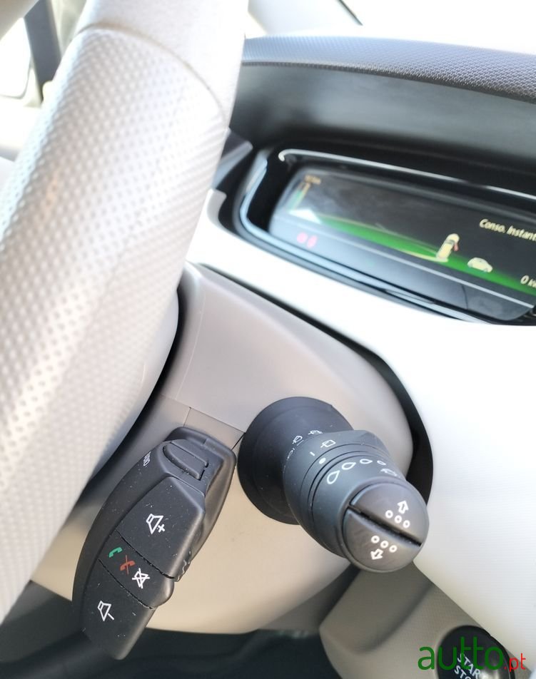 2017' Renault Zoe Life photo #6