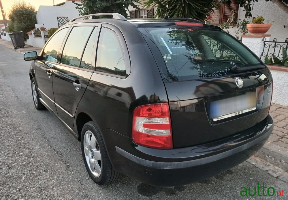 2007' Skoda Fabia Break photo #4