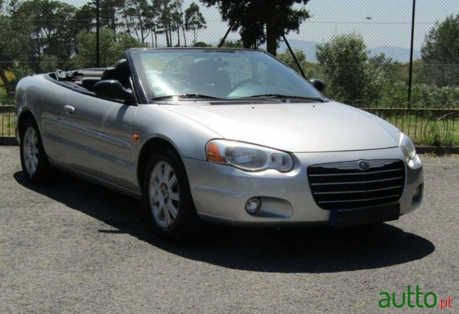 2004' Chrysler Sebring Cabrio 2.0 Lx photo #1