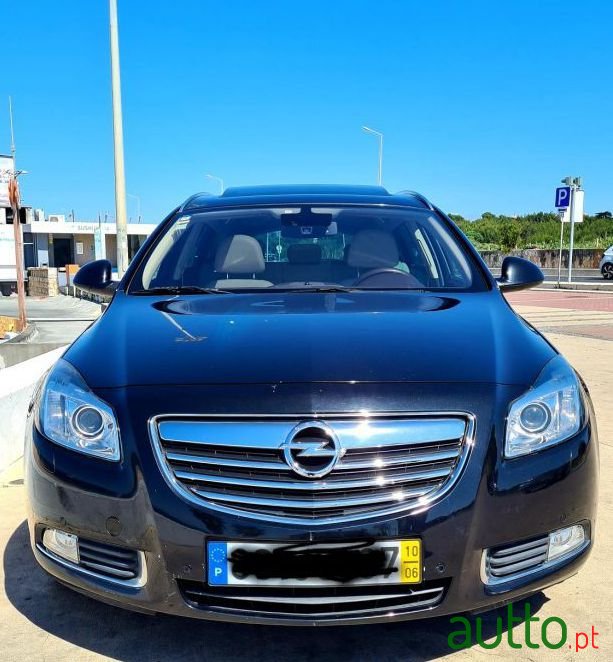 2010' Opel Insignia Sports Tourer photo #4