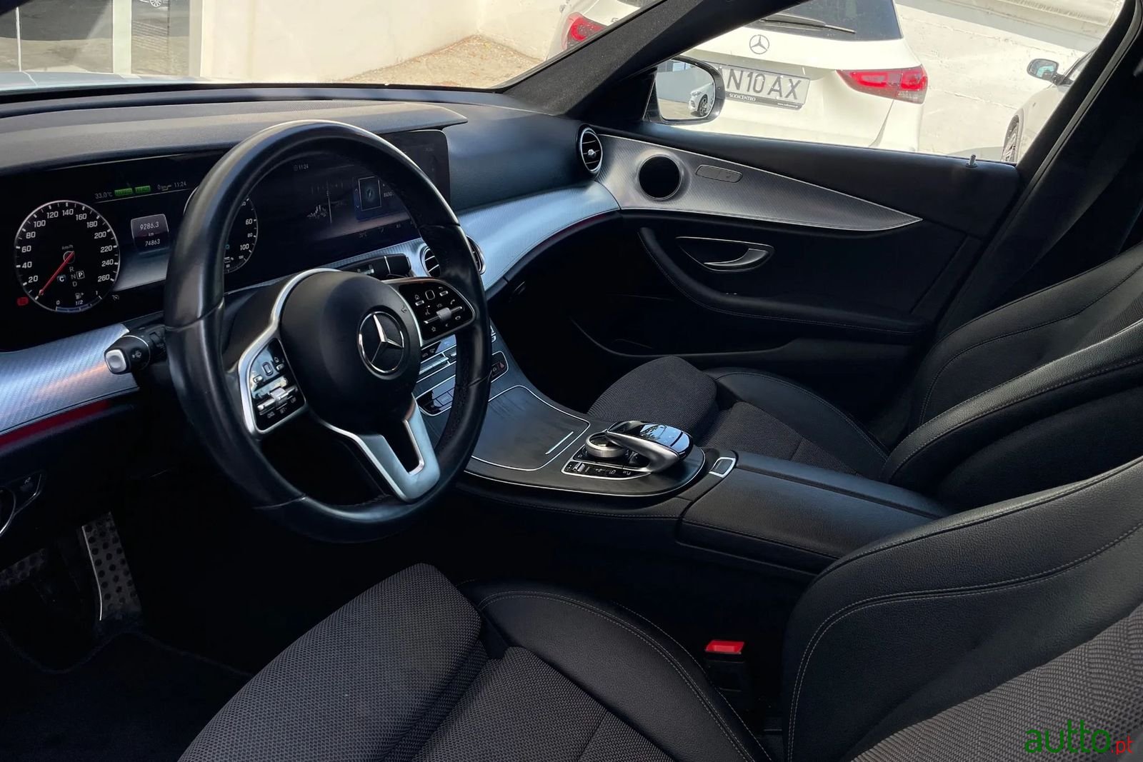 2019' Mercedes-Benz E-300 photo #6
