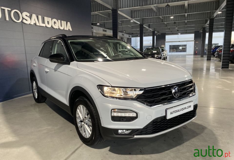 2021' Volkswagen T-Roc photo #6