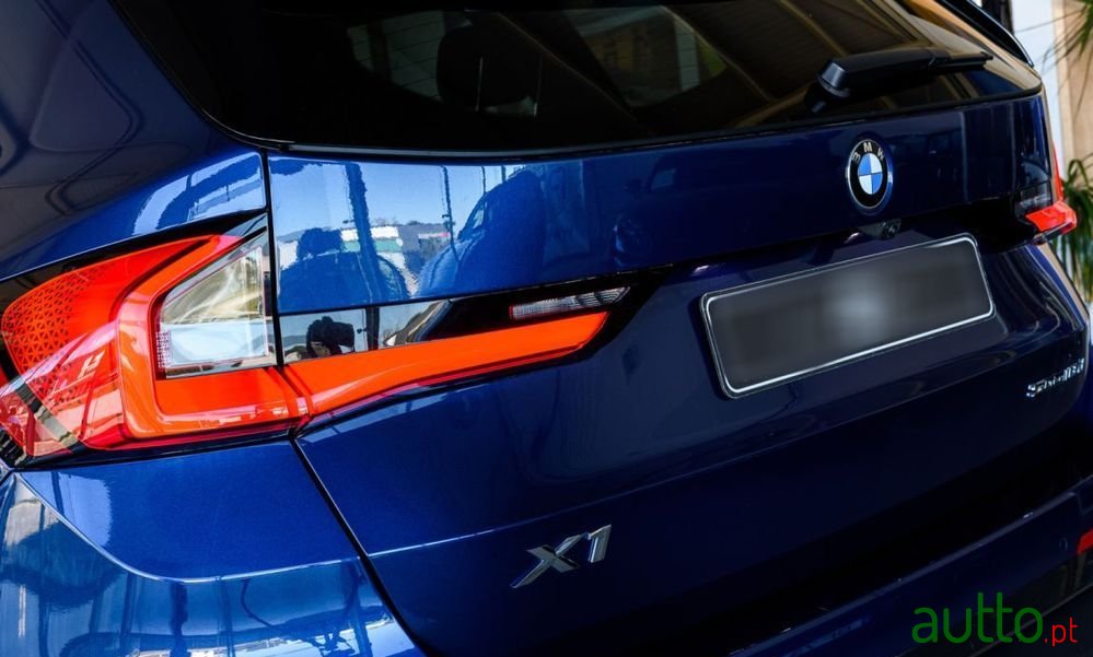 2023' BMW X1 photo #6