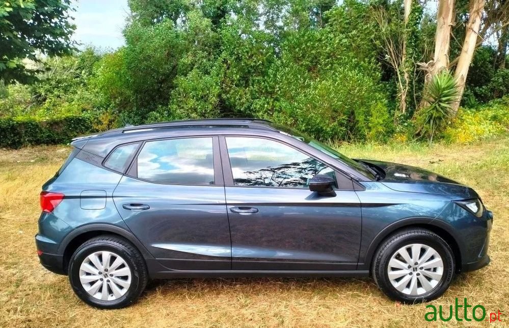 2023' SEAT Arona 1.0 Tsi Style photo #6