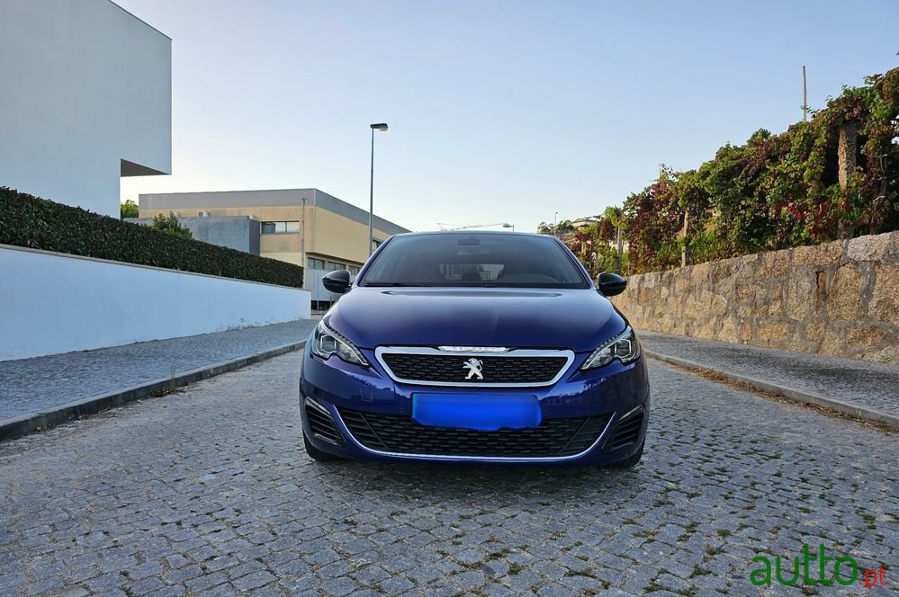 2015' Peugeot 308 1.6 E-Thp Gt photo #2