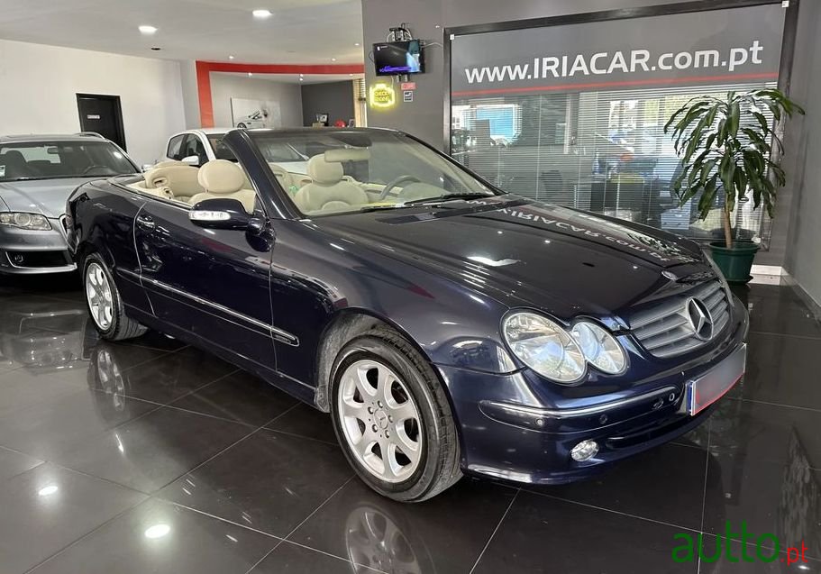 2004' Mercedes-Benz Classe Clk photo #1