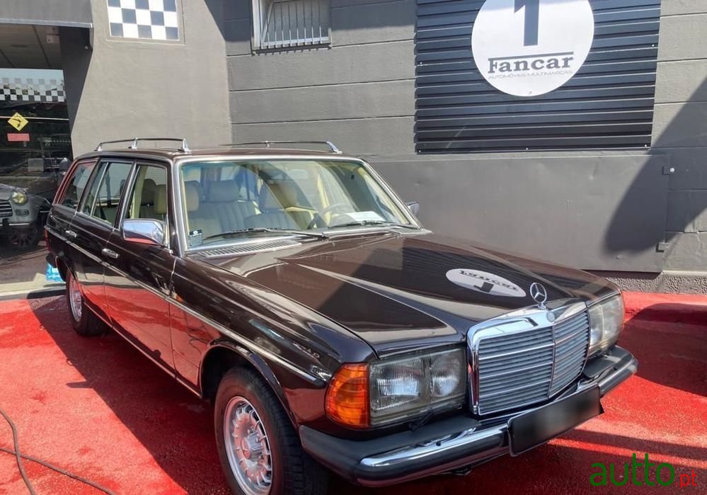 1981' Mercedes-Benz 300 photo #1