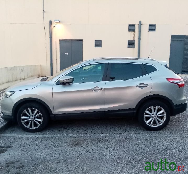 2015' Nissan Qashqai photo #1
