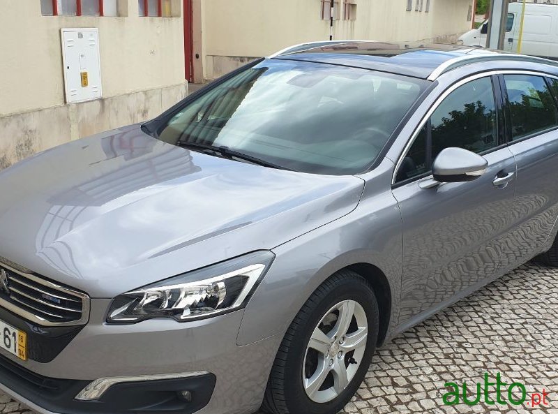 2016' Peugeot 508 Sw photo #1