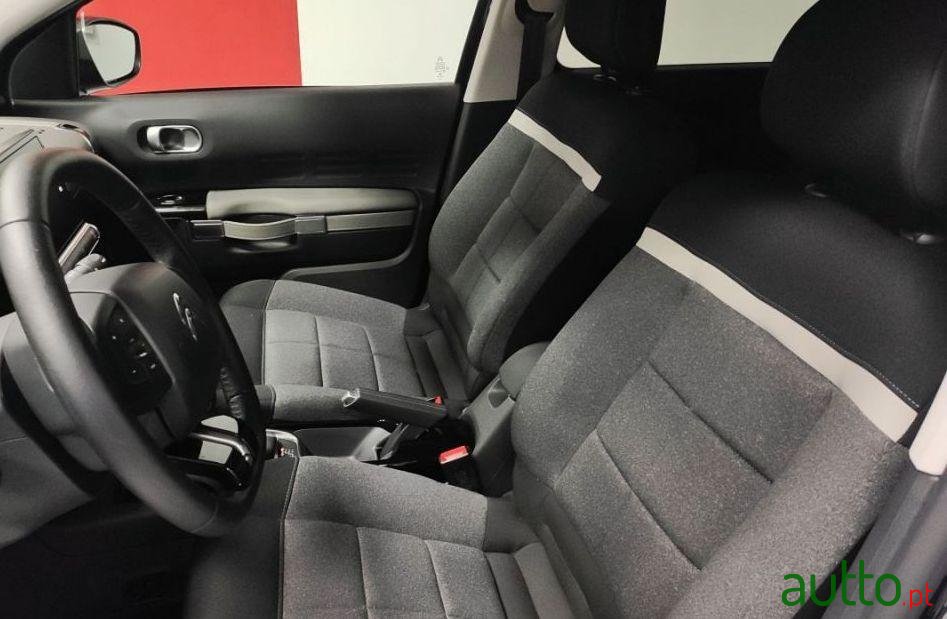 2019' Citroen C4 Cactus photo #2