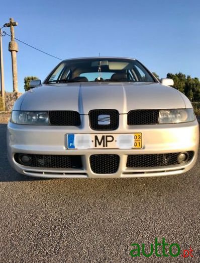 2003' SEAT Leon photo #3