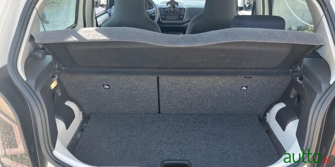 2018' Volkswagen Up photo #4